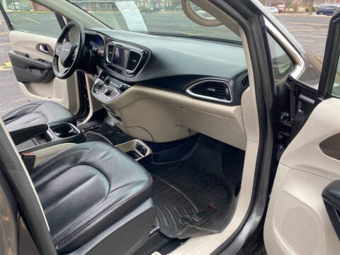 2019 Chrysler Pacifica Touring Plus
