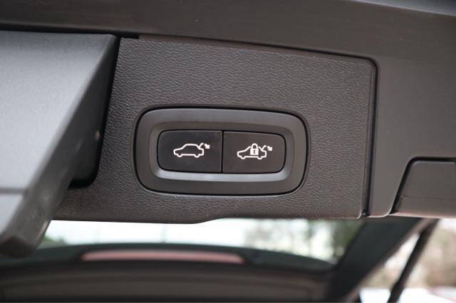 2018 Volvo XC60 T5 Momentum