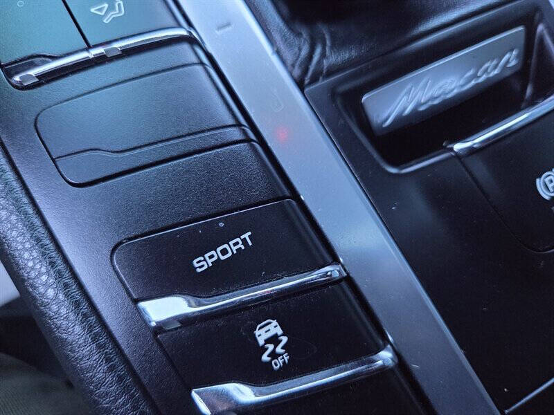 2016 Porsche Macan S