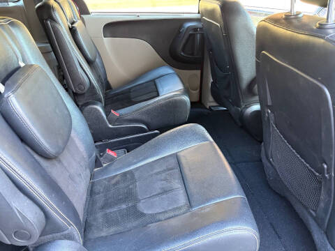 2016 Dodge Grand Caravan SXT Plus