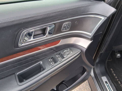 2019 Ford Explorer Platinum