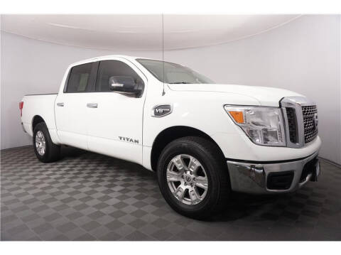 2017 Nissan Titan