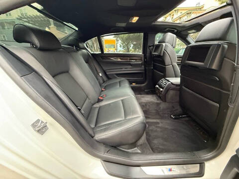 2011 BMW 7 Series 740Li