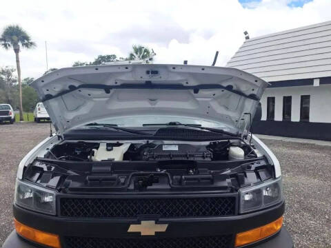 2021 Chevrolet Express 2500