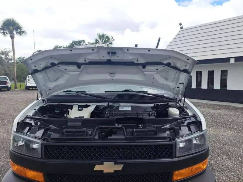 2021 Chevrolet Express 2500