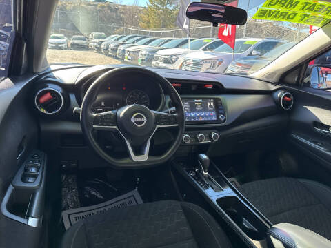 2023 Nissan Kicks SV