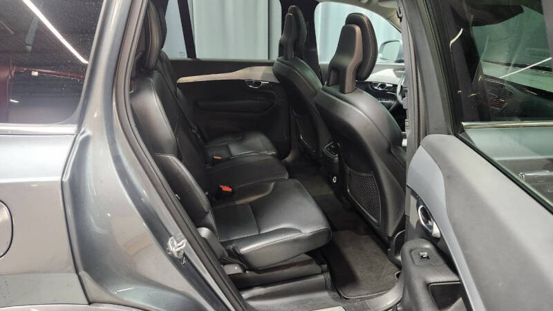 2018 Volvo XC90 T5 Momentum 7-Passenger