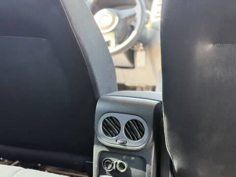 2012 Volkswagen Tiguan S