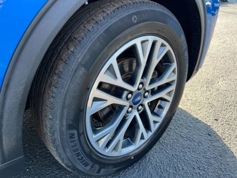 2021 Ford Escape SEL