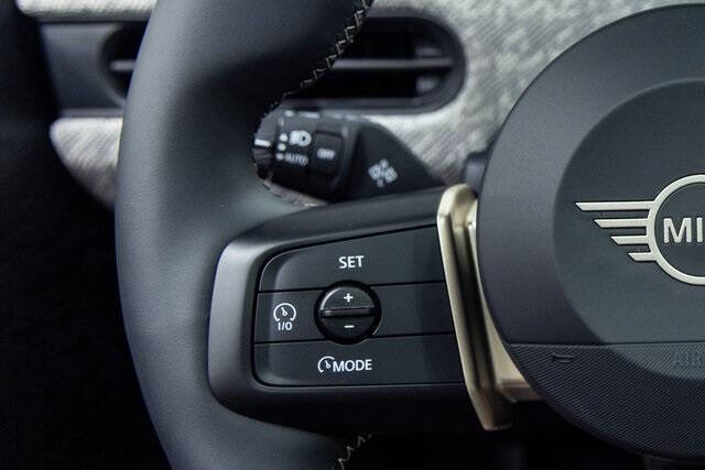 2025 MINI Hardtop 4 Door Cooper S Signature Trim