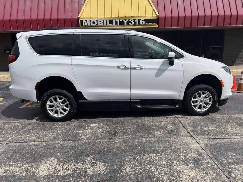 2021 Chrysler Voyager LXi
