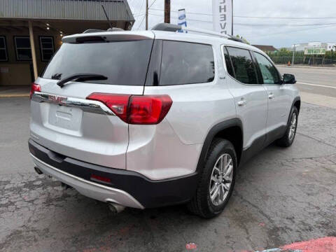 2017 GMC Acadia SLE-2