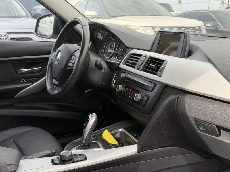 2013 BMW 3 Series 328i