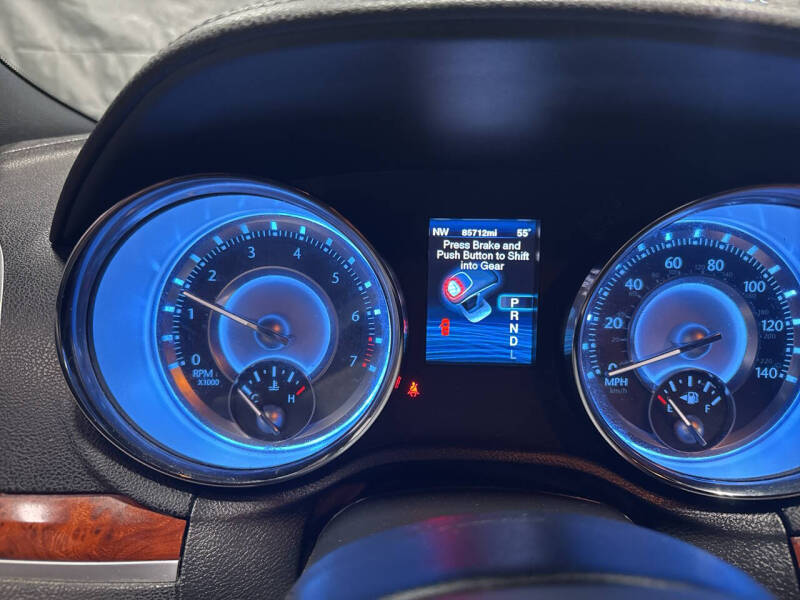 2012 Chrysler 300 Limited