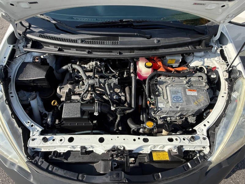 2013 Toyota Prius c Two
