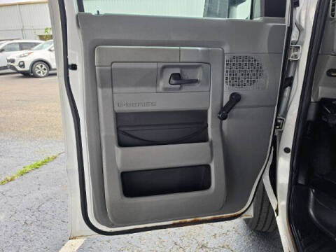 2009 Ford E-Series E-350 SD