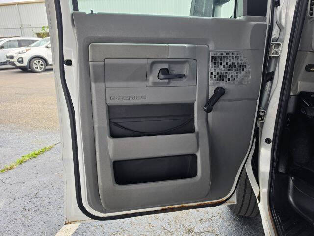 2009 Ford E-Series E-350 SD