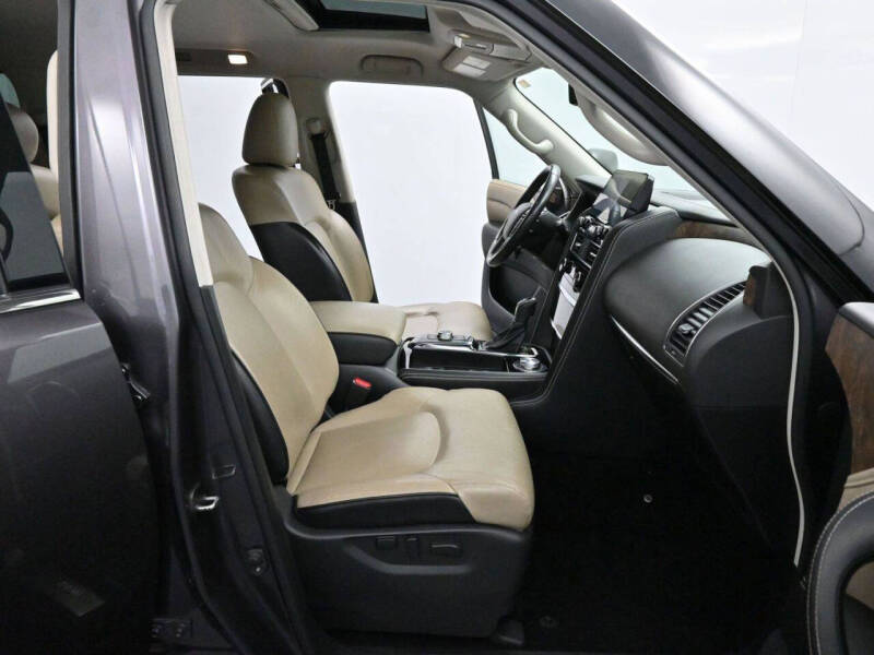 2022 Infiniti QX80 Premium Select