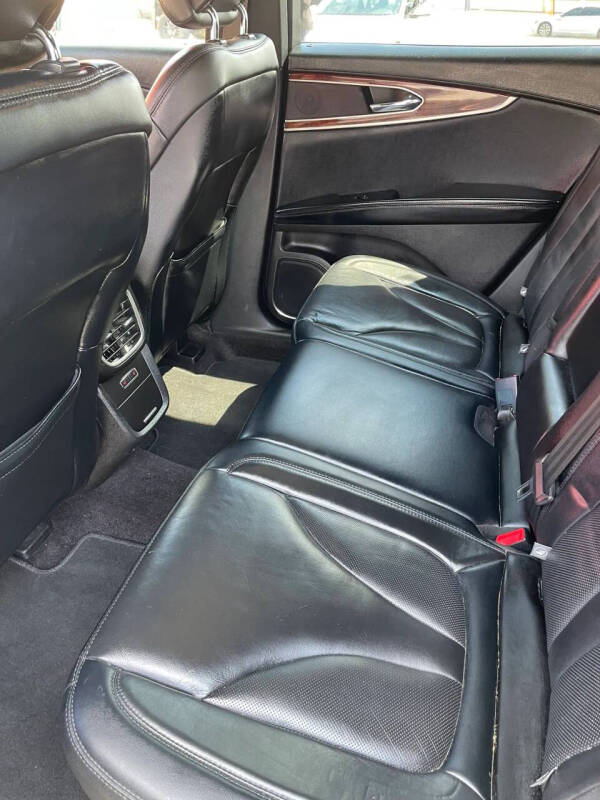 2019 Lincoln Nautilus Select