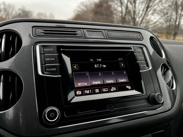 VolkswagenTiguan Limited38