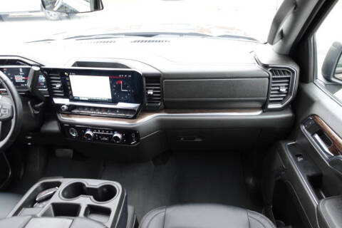 2024 GMC Sierra 1500 Elevation Standard