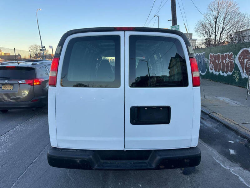 2009 Chevrolet Express 2500