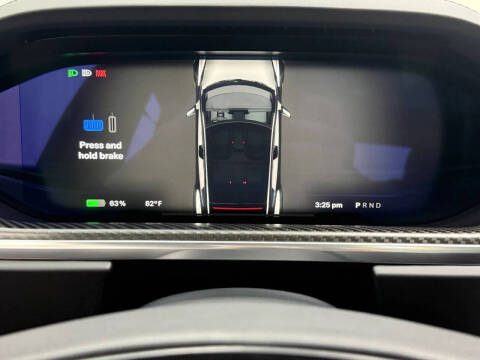 2025 Tesla Model S Plaid