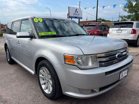 2009 Ford Flex for sale at Apollo Auto Sales LLC in Sioux City IA