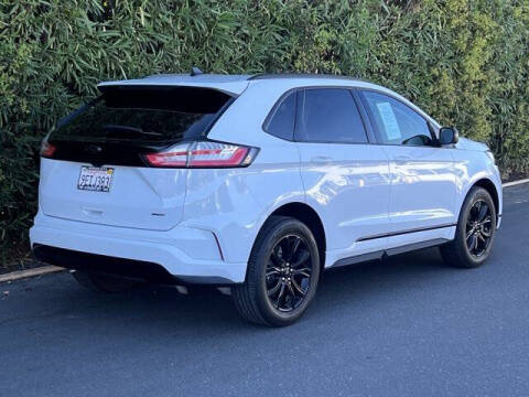 2022 Ford Edge SE