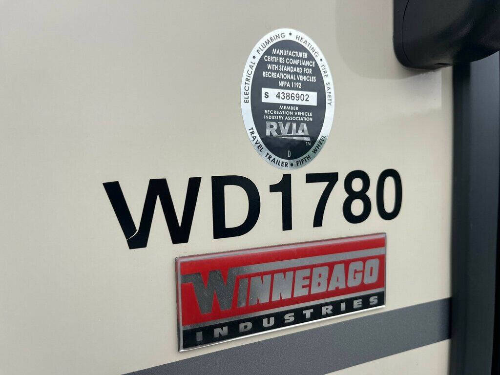 2017 Winnebago Winnie Drop WD1780 7