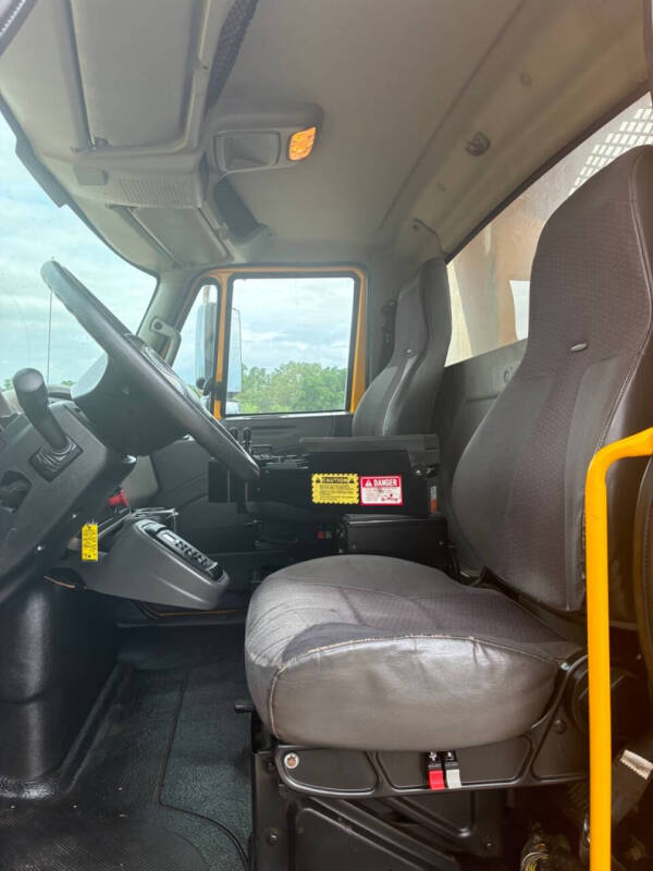 2013 International WorkStar 7400