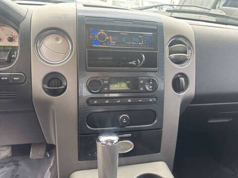 2005 Ford F-150 Lariat