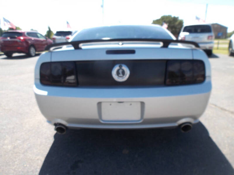 2009 Ford Mustang GT Deluxe