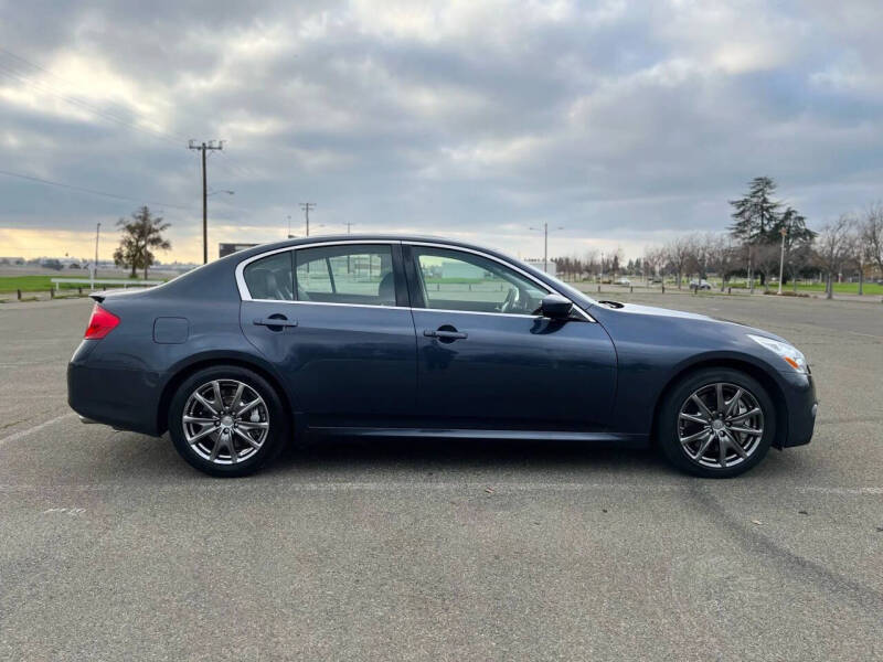 2012 Infiniti G37 Sedan Journey