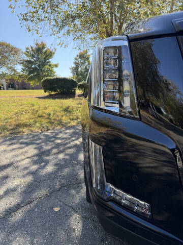 2020 Cadillac Escalade ESV Premium Luxury