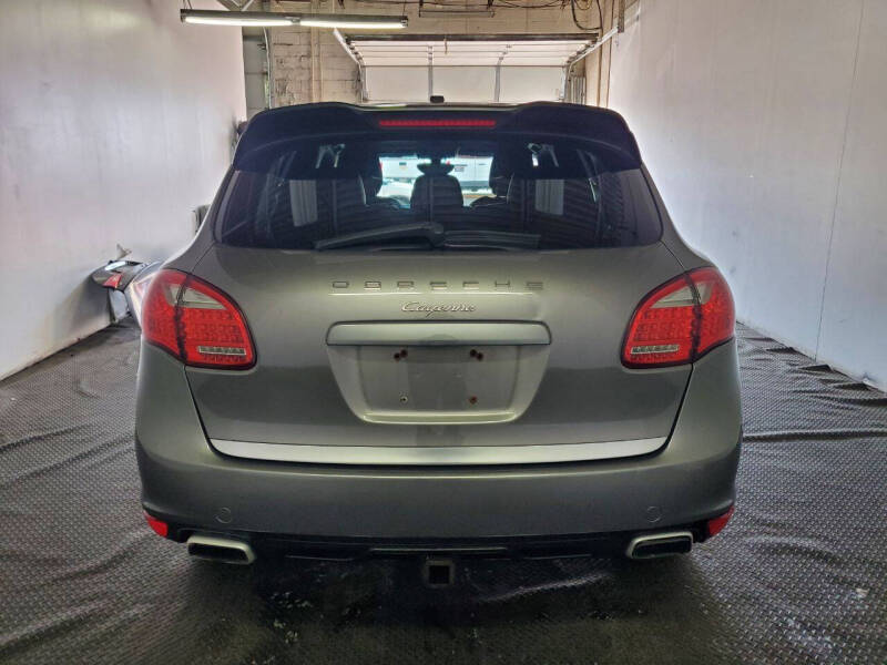 2012 Porsche Cayenne