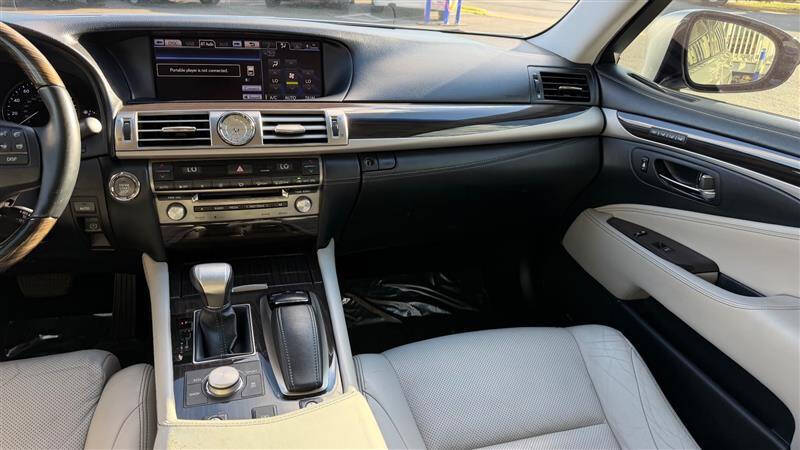 2013 Lexus LS 460