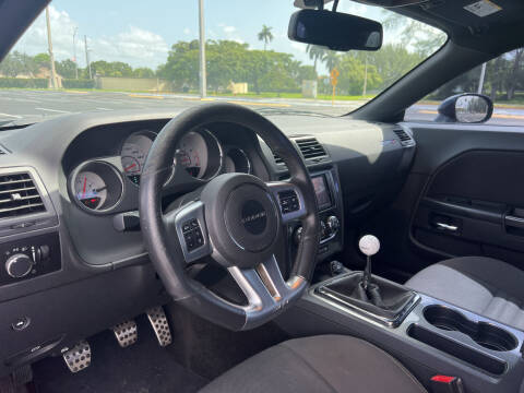 2013 Dodge Challenger SRT8 Core
