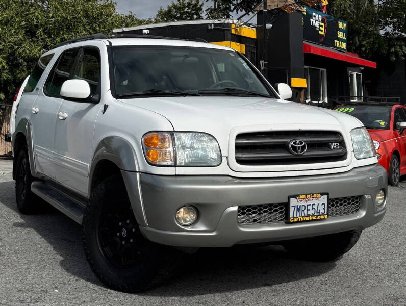 2004 Toyota Sequoia SR5