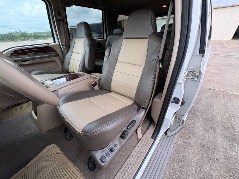 2004 Ford Excursion Eddie Bauer