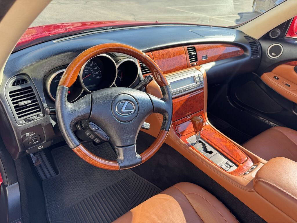 2004 Lexus SC 430 14