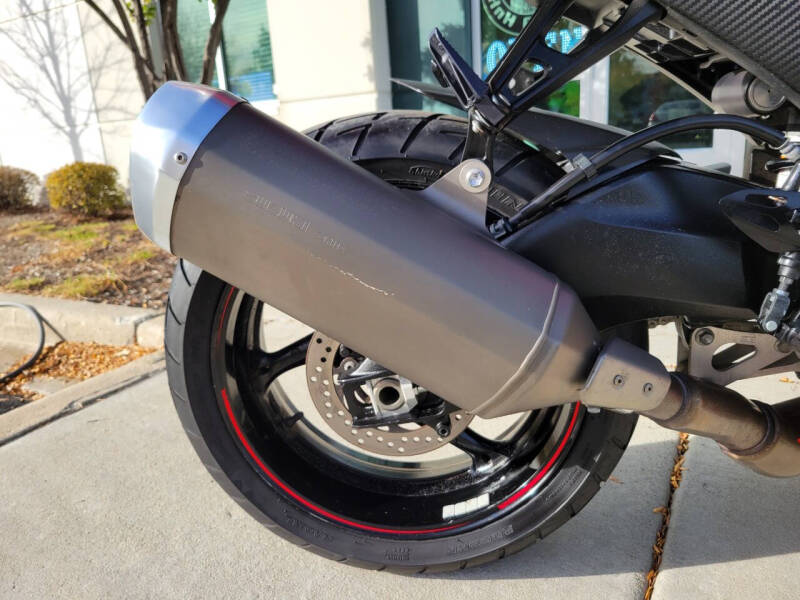 2015 Suzuki GSX-R1000