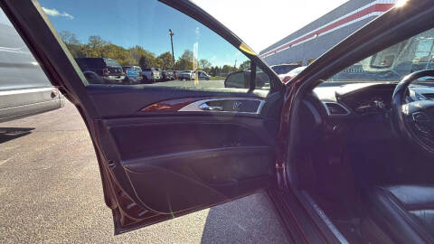 2017 Lincoln MKZ Select