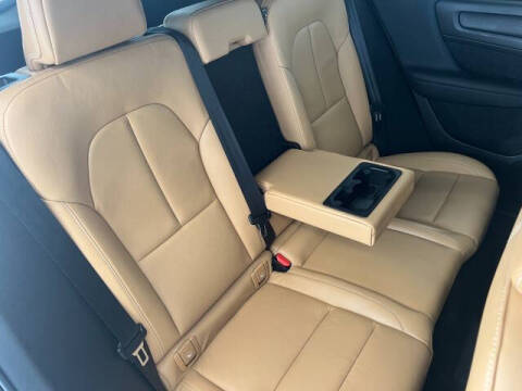 2019 Volvo XC40 T5 Inscription