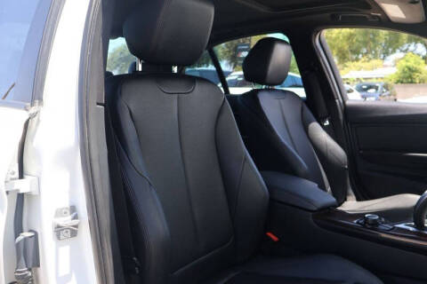 2016 BMW 3 Series 320i