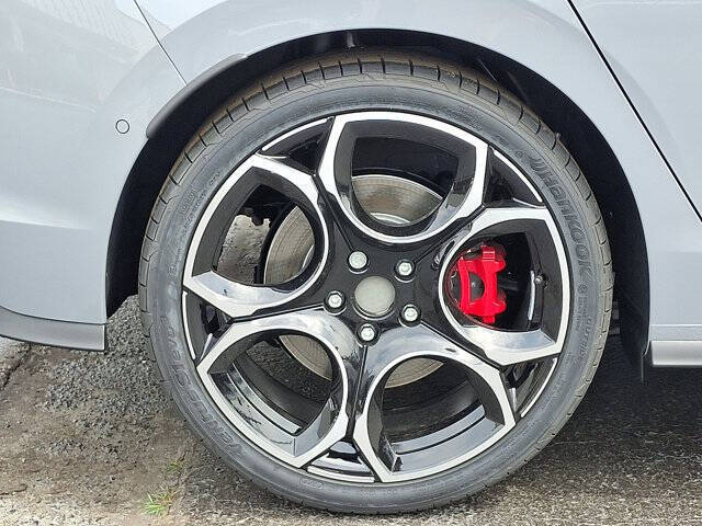 2025 Volkswagen Golf GTI Autobahn