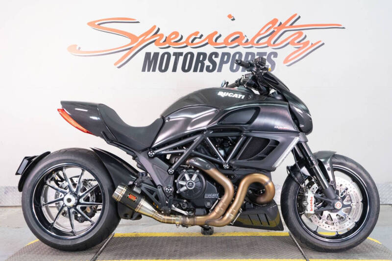 2011 Ducati Diavel
