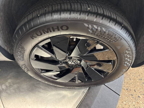 2024 Volkswagen Atlas Cross Sport SE 4Motion