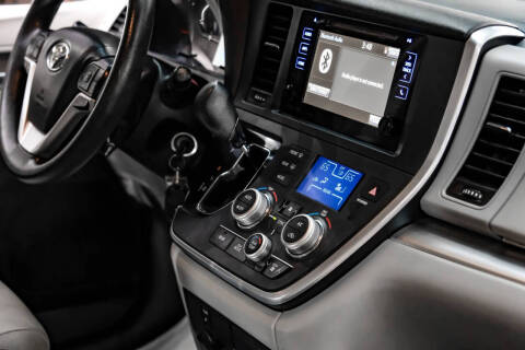 2017 Toyota Sienna