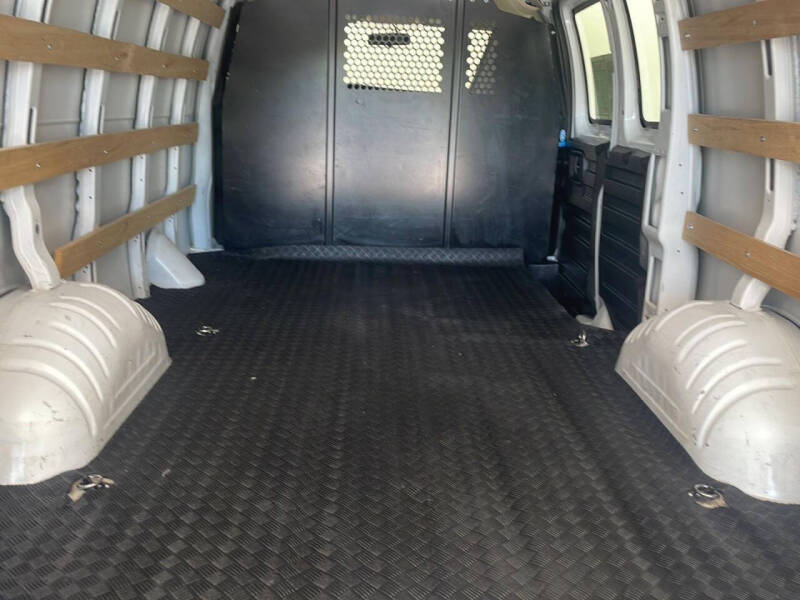 2024 GMC Savana 2500